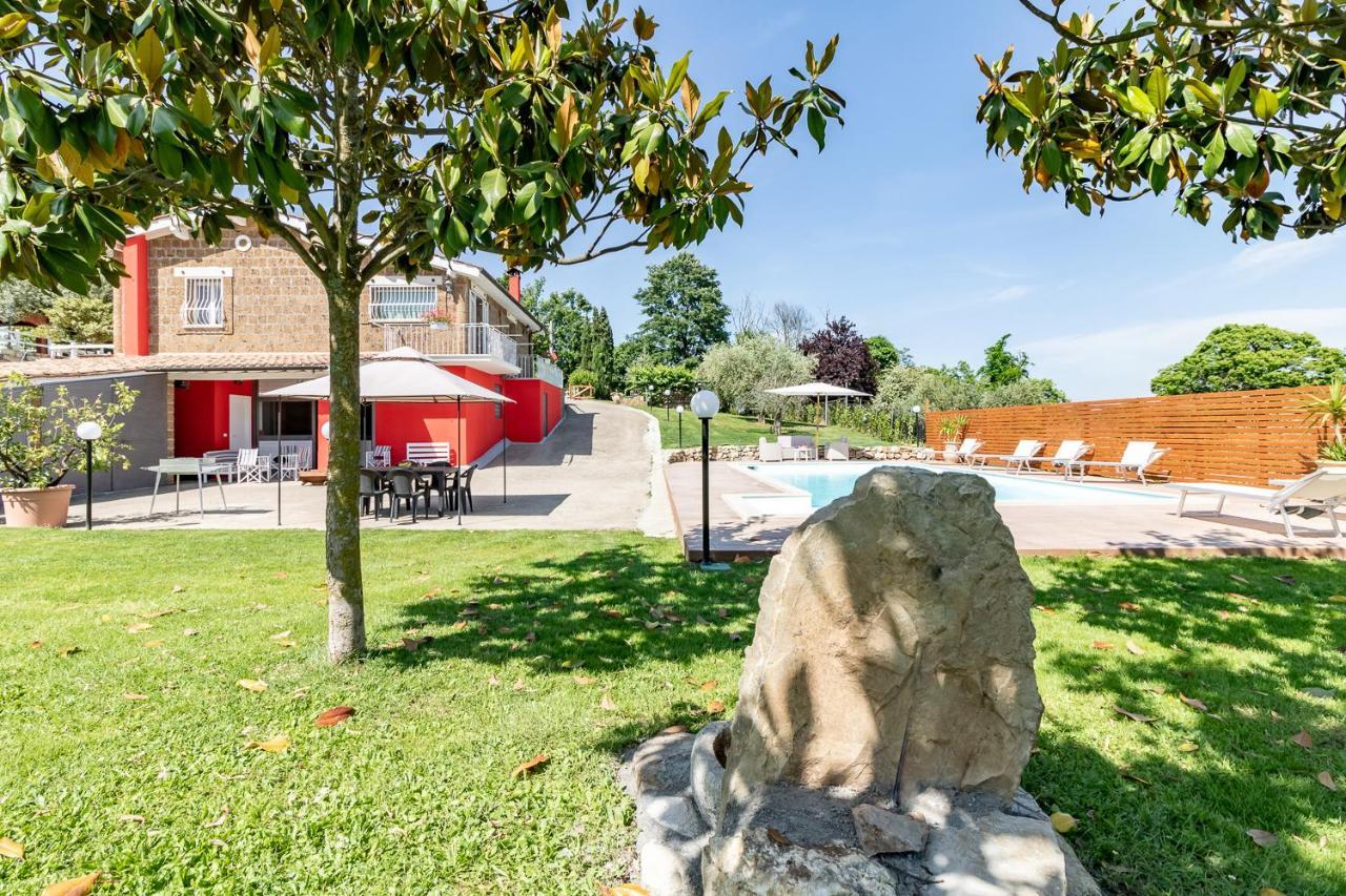 Villa Vacanze La Quercia Carbognano Exterior photo
