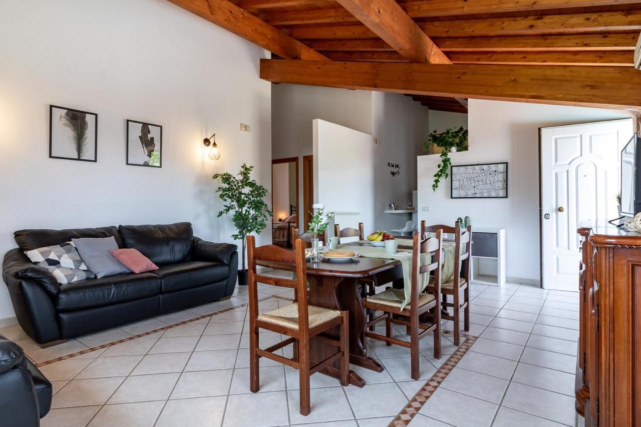 Villa Vacanze La Quercia Carbognano Exterior photo
